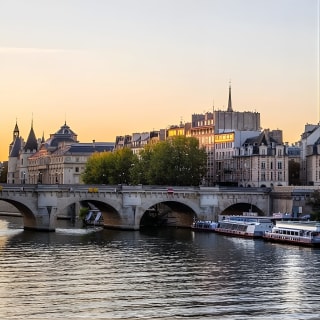 Jeu d'évasion sur l'Île de la Cité 4