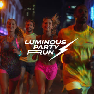 Luminous Party Run: Conoce gente nueva en una carrera nocturna neón 1