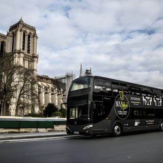Paris Lunch Bus Toque avec Champagne depuis les Champs-Elysées 7