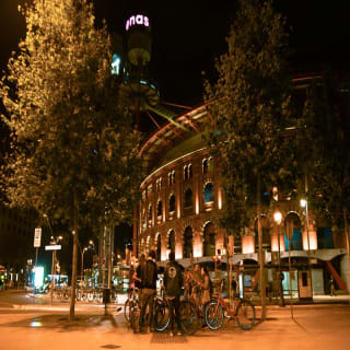 Barcelone Night Bike Tour avec tapas et cava 3