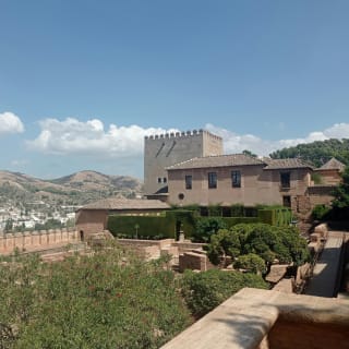 Medieval Granada Outdoor Exploration Game 2