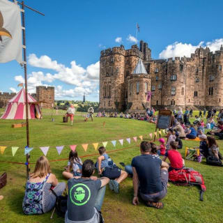 Alnwick Castle and Scottish Borders Tour including Castle Admission 4