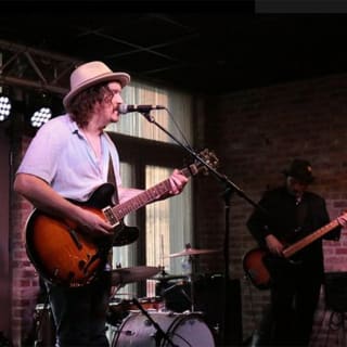 New Orleans Jazz Tour with Live Music and a Beer 2