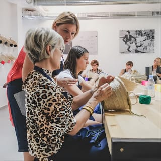 Atelier - personnalisation et techniques de broderie sur panier 3