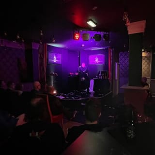 90 Minute Family Close-Up Magic and illusionism Show in Blackpool 6