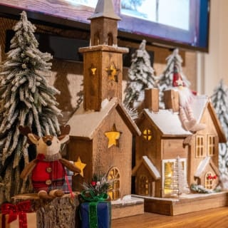 Visit Santa's little house at BLESS Hotel Madrid 5* 3