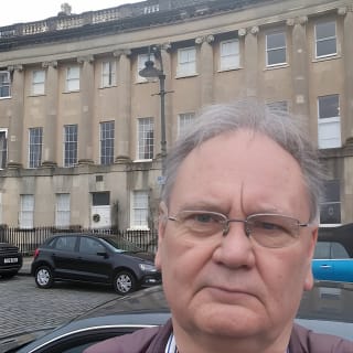 Exceptional Bath tour guide making your visit splendidly memorable. 3