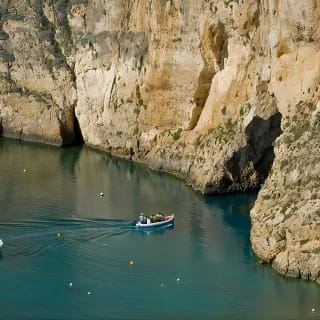 Discover GOZO, Comino, the BLUE LAGOON & Caves 11