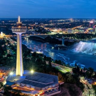 Niagara Falls: Skylon Tower Observation Deck 18