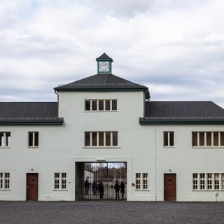 Sachsenhausen & Potsdam: Geführte Tour ab Berlin 2