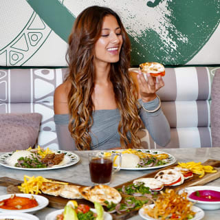 Menú ejecutivo libanés en Mazah Restaurant 1