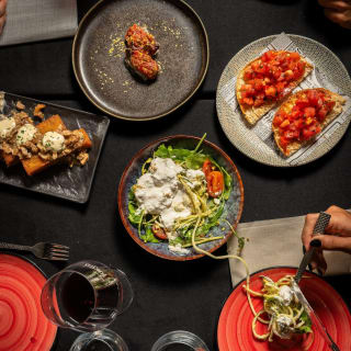 Menú romántico con champagne en el restaurante clandestino Vibra Speakeasy 3