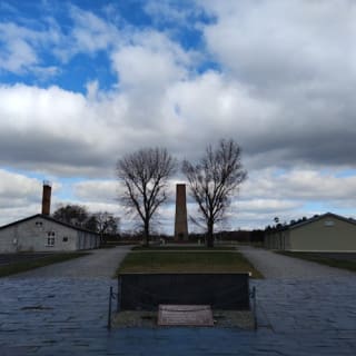 Sachsenhausen & Potsdam: Geführte Tour ab Berlin 5
