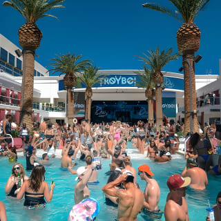 Private Party Bus Dayclub Crawl 3