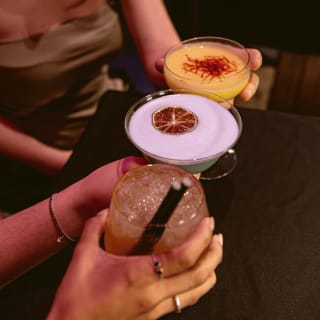 Menú romántico con champagne en el restaurante clandestino Vibra Speakeasy 6