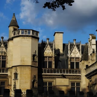 Family treasure hunt from the Panthéon to the Louvre 1
