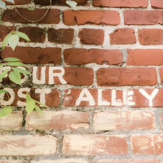 Hidden Alleyways and Historic Sites Small-Group Walking Tour 13