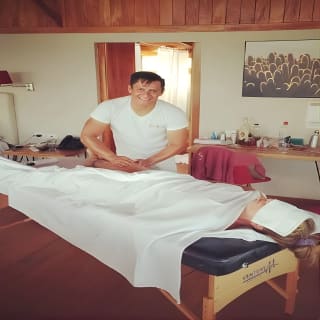 Deep tissue massage 1