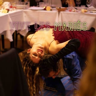 ‘Vive les mariés !’ : dîner-spectacle immersif - Carte-Cadeau 4