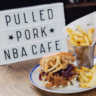 ¡Menú en el exclusivo NBA Café Barcelona! 3