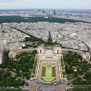 Tour Eiffel Accès en petit groupe au 2ème étage par l'ascenseur 2