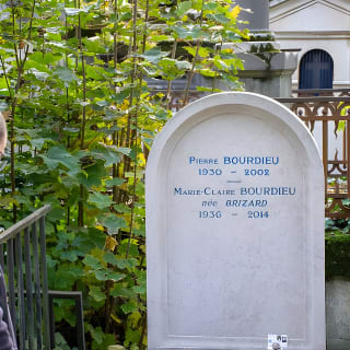 Père Lachaise Cemetery Tour : une promenade à travers l'histoire immortelle 5