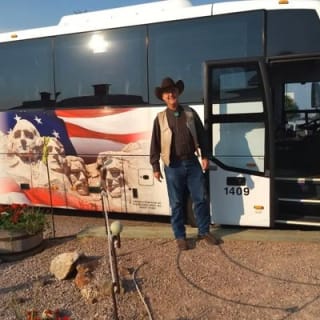 Mount Rushmore and Black Hills Tour with Two Meals and a Music Variety Show 4