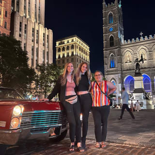 Old Montreal in Depth: Convertible Cadillac History Tour 3