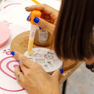 Pastry candle workshop at Des Candles Studio 6