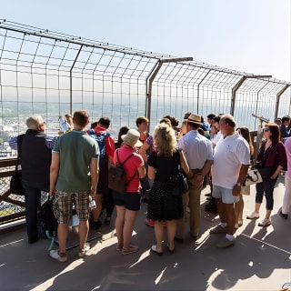 Tour Eiffel Accès en petit groupe au 2ème étage par l'ascenseur 3