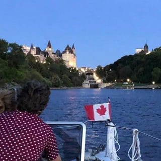 Passeggiata in yacht privato sul fiume Ottawa 4