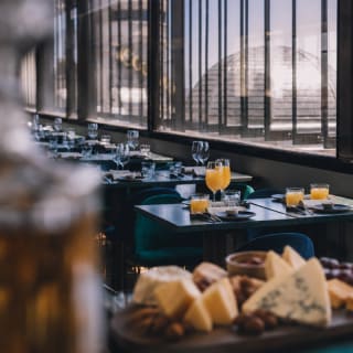 Buffet-Frühstück im Ella Sky Bar 4