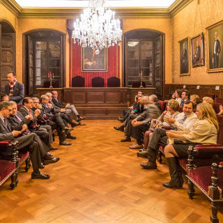 Visita notturna all'Accademia Reale di Medicina e spettacolo 3
