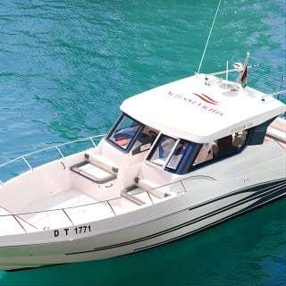 Dubai Private Boat Charter with Optional Island Getaway Upgrade 2
