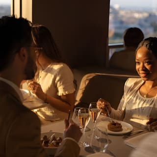 Dîner en début de soirée à Paris à la Madame Brasserie de la Tour Eiffel 17