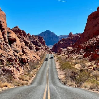 Valley of Fire, Seven Magic Mountains & Welcome to Las Vegas Sign: Guided Tour 5