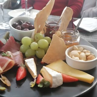 Wine Tour: Paarl, Franschhoek & Stellenbosch incl 3 wineries 12