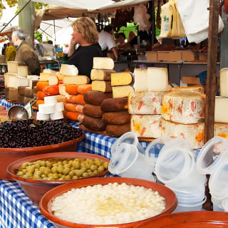 Half-day e-bike tour to the oldest market on the island 9
