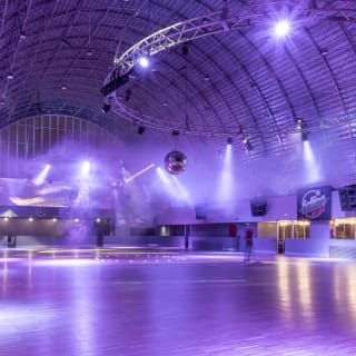 Tu experiencia Rolling, ¡todo incluido!: patinaje y menú americano 1