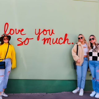 Austin Murals & Mimosas Roofless Party Bus Tour e Photoshoot 15