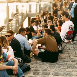 Cargo Bar : DJ Sets et rosé sur une terrasse végétalisée 5