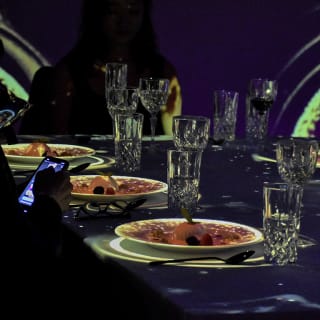 Immersive Dining: A 3D Journey Through Time 2