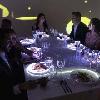 Immersive Dining: A 3D Journey Through Time 3