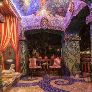 Into the Rabbit Hole: Geführte Indoor-Tour im The Gregangelo Museum 2