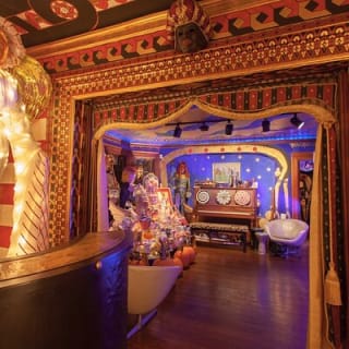 Into the Rabbit Hole: Geführte Indoor-Tour im The Gregangelo Museum 5