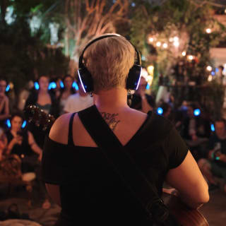 Listen Unplugged 5