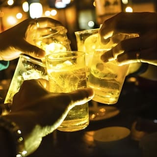 Explore Hidden bars and Speakeasies in Paris 2