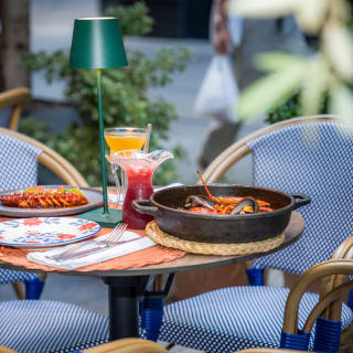 Experiencia culinaria catalana en Barcelona: menú de tapas y paella 4