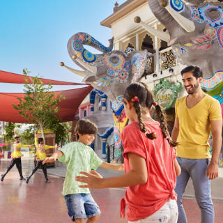 Yas Island Abu Dhabi: 1 Day Any 2 Parks 1