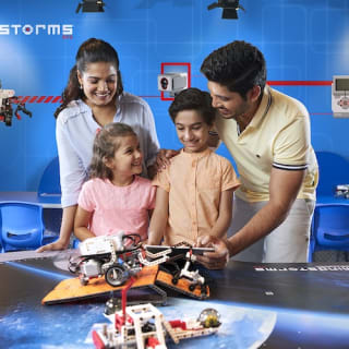 Yas Island Abu Dhabi: 1 Day Any 2 Parks 3
